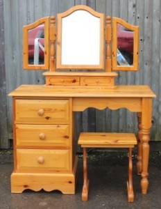 vanity dressing table