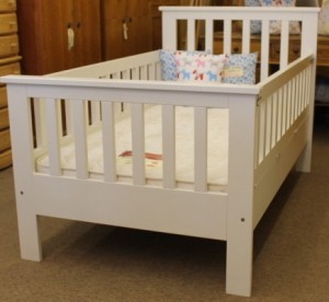 junior crib