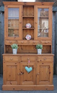 pine dresser